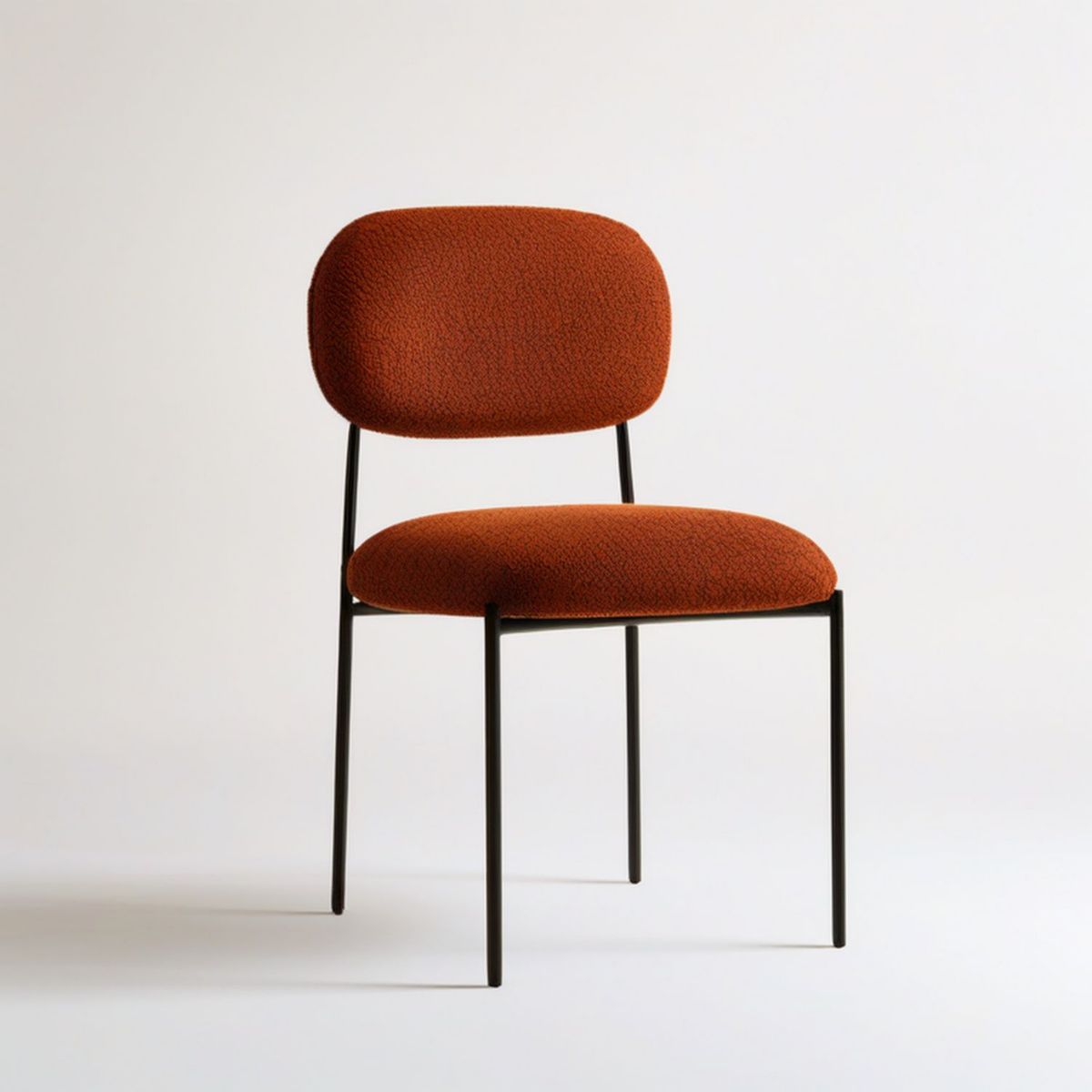 Gepolsterter Bouclé-Stuhl in Rostrot/Schwarz, 50 x 55 x 78 cm